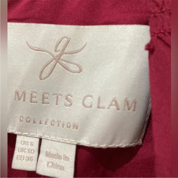 Gal Meets Glam Red MIDI Dress with long Sleeve Good condition - Picture 9 of 15